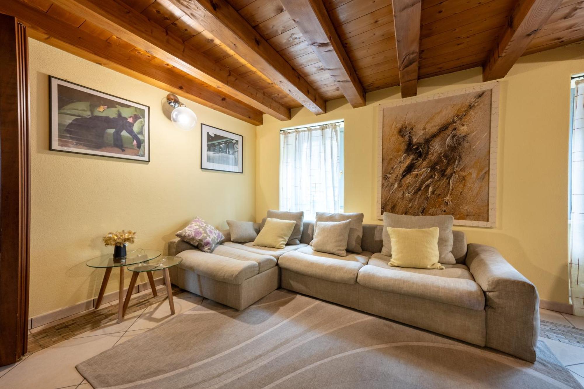 Alpine Apartment 奥斯塔 外观 照片